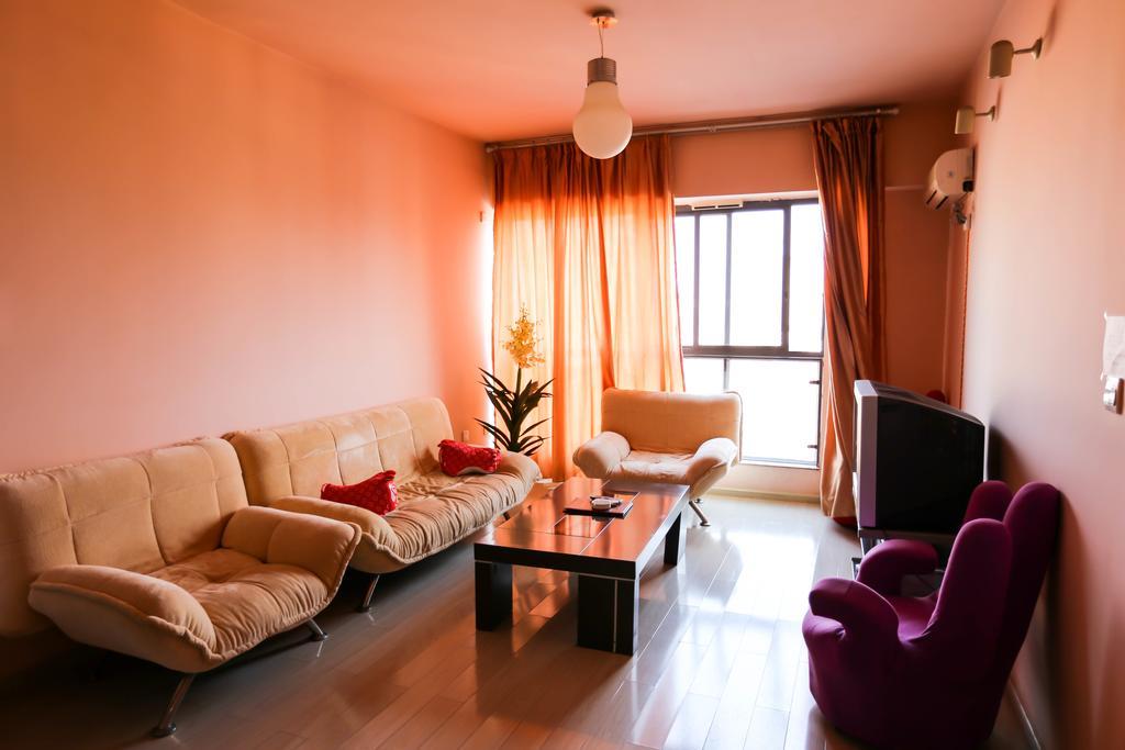 Nissi Holiday Hotel Kunming Rum bild